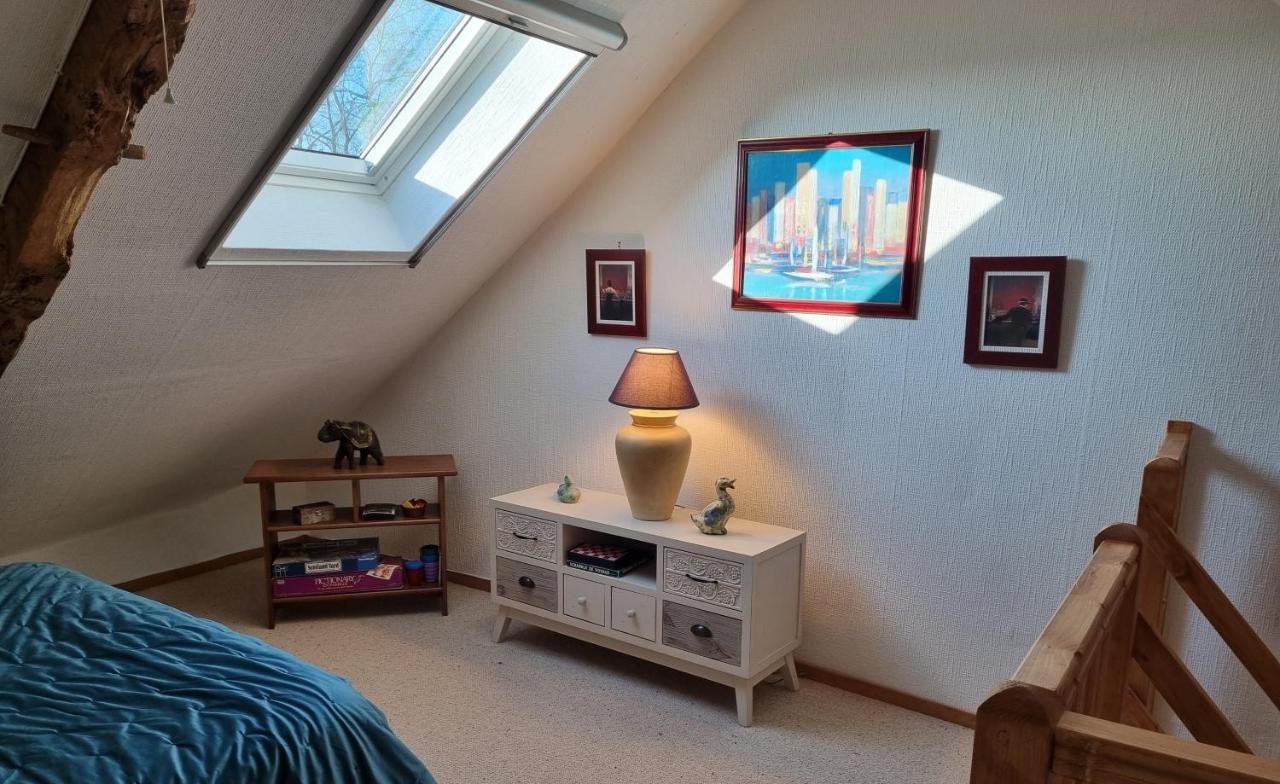 Les Berges De La Planchette Bed & Breakfast Yvignac-la-Tour Rom bilde