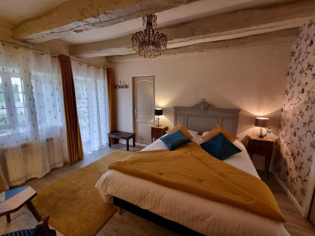 Les Berges De La Planchette Bed & Breakfast Yvignac-la-Tour Eksteriør bilde