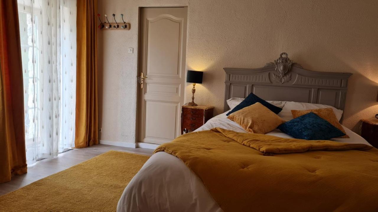 Les Berges De La Planchette Bed & Breakfast Yvignac-la-Tour Eksteriør bilde